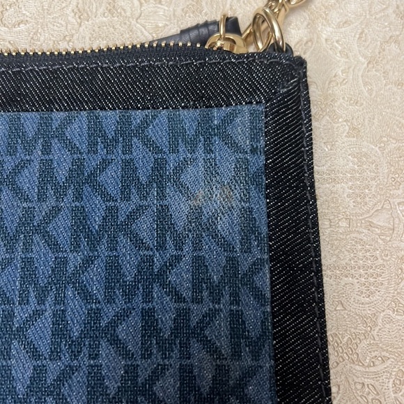 Michael Kors signature Denim Pouchette (Wristlet/Pouch/Clutch). Convertible! - Picture 2 of 16
